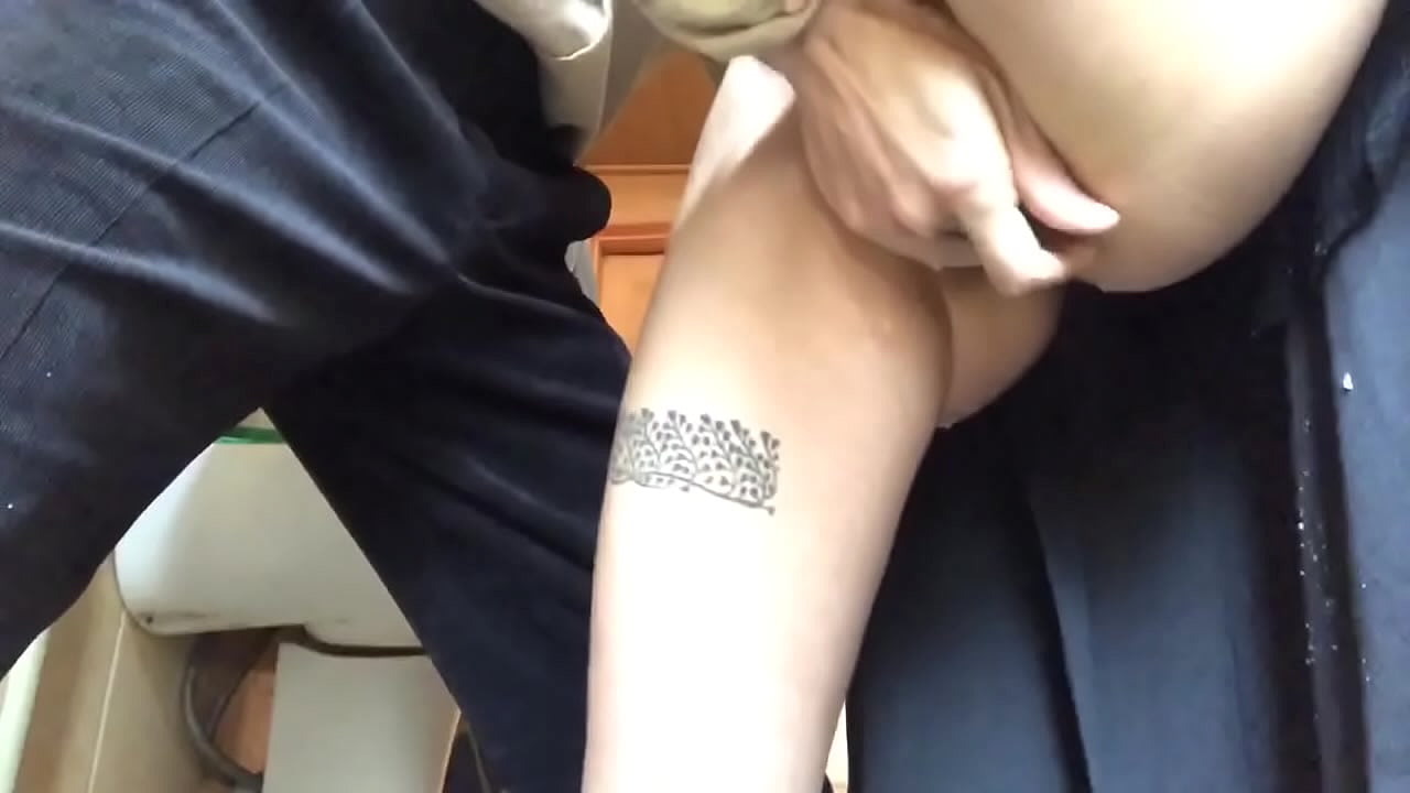 พ่อตัวพ่น ในห้องน้ำ โรงเรียน ถึงจุดสุดยอด frothy จริง - ครูของฉันทำดีที่สุดแล้ว